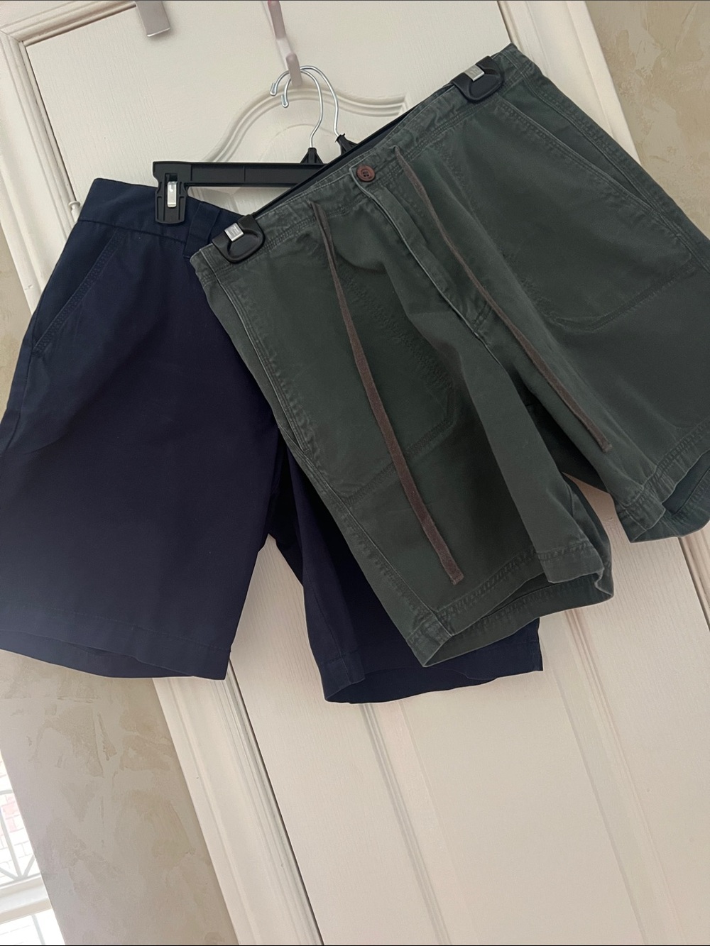 Bundle of 2 Shorts 🤩Tommy Hilfiger Navy and Cotton Ginny Olive Green 💗